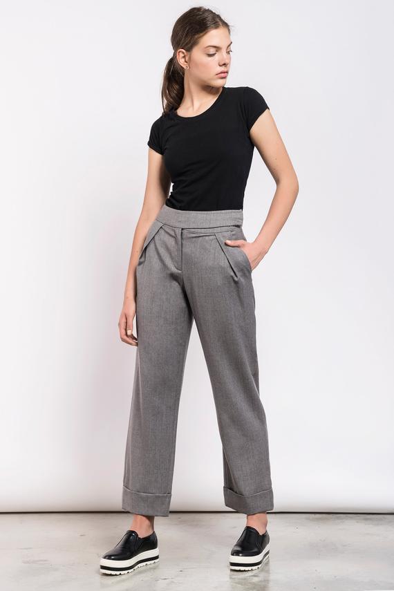 Types of Women's Pants Explained - Stylelisty