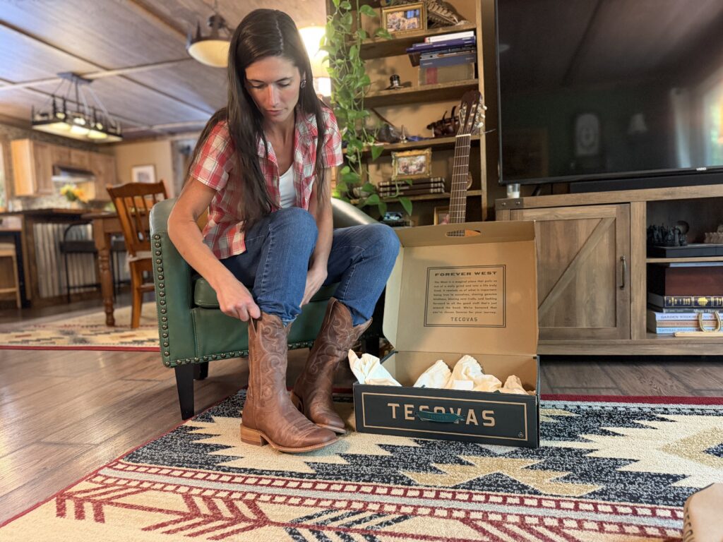 Tecovas Annie boots